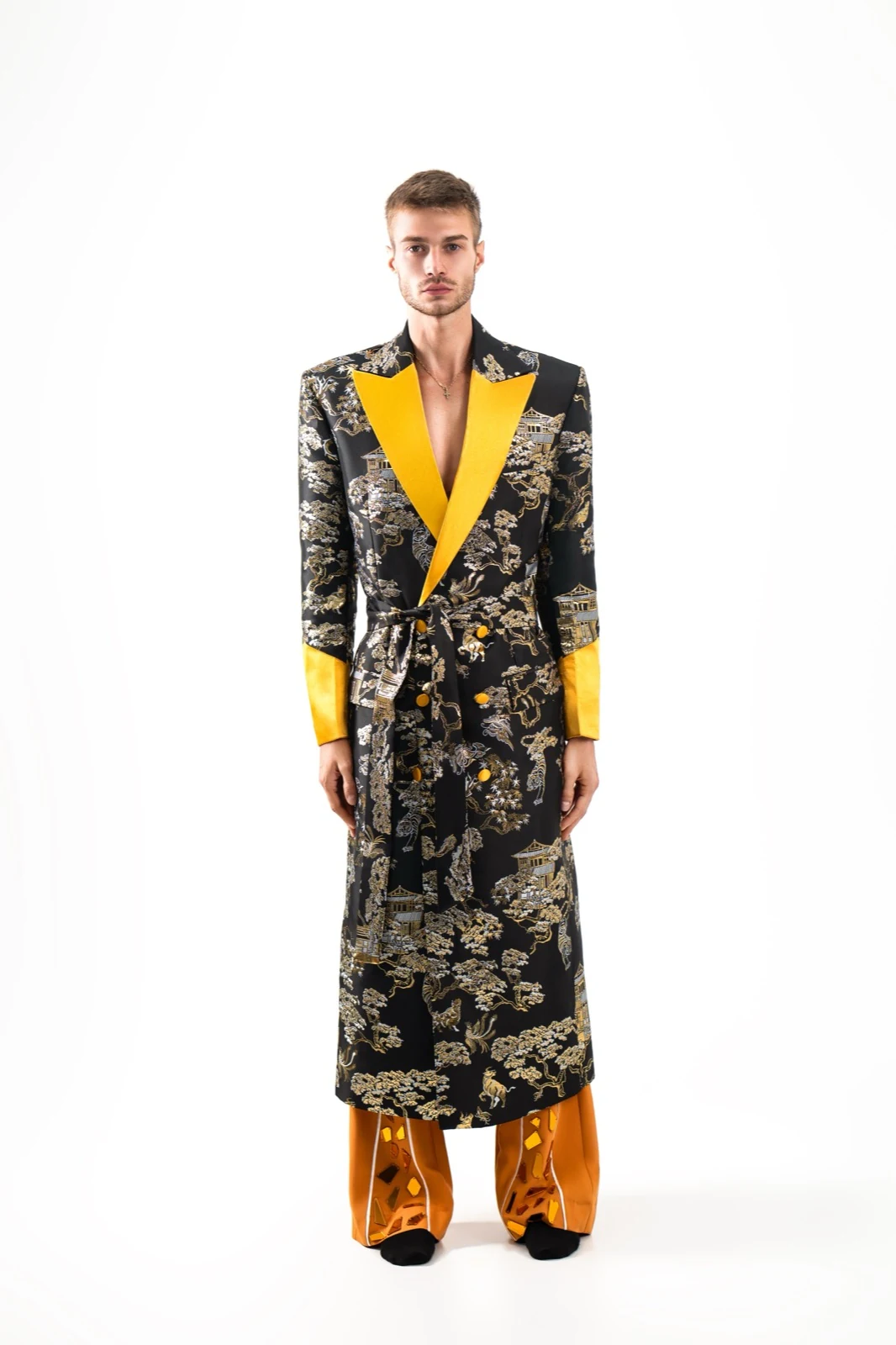 Pagoda-print silk smoking jacket